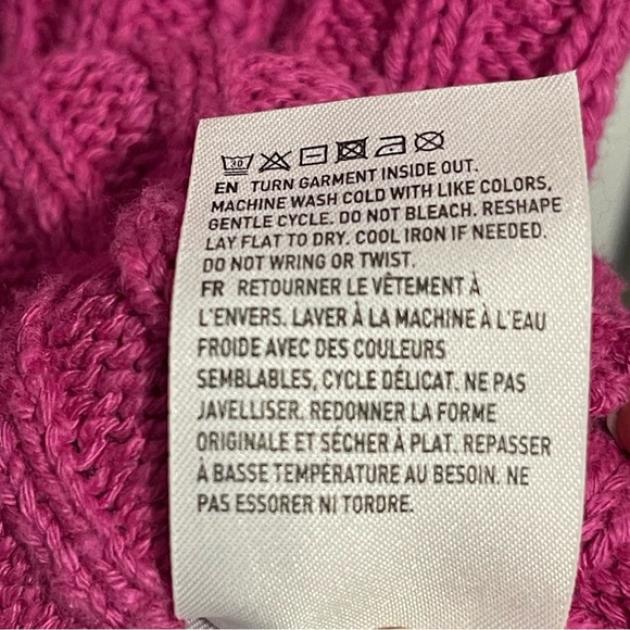 American Eagle Women’s Cropped Ribbed Relaxed Fit Fuschia Pink Cardigan Sz XS - Picture 5 of 8